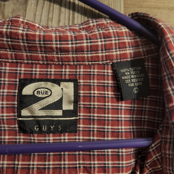 Button down Rue shirt - Picture 2 of 2